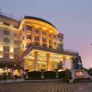 Ramada Plaza By Wyndham, Chandigarh **** Zirakpur